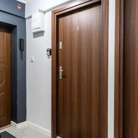 Апартаменты Close-urban Chic -3 Bedrooms - - Ogrodowa Варшава